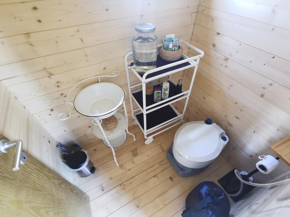 Treehome Tinyhouse Střítež Dış mekan fotoğraf