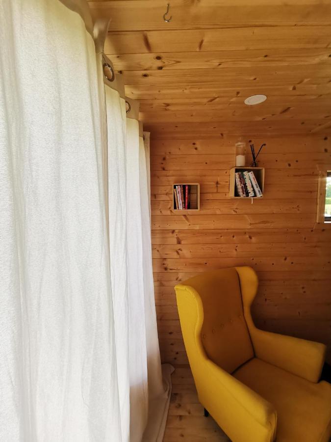 Treehome Tinyhouse Střítež Dış mekan fotoğraf